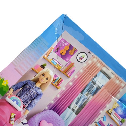 Damaged Box Barbie Doll Big City Big Dreams Dorm Room Furniture & Accessories - Picture 4 of 5