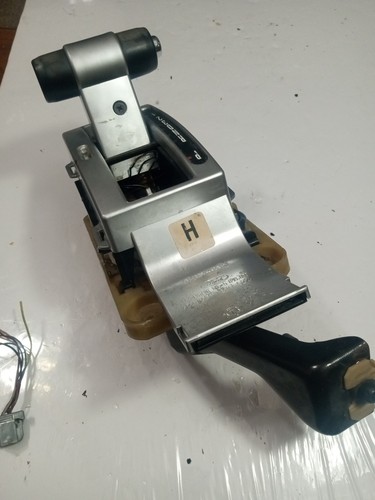 2005-2009 Ford Mustang Automatic Floor Shifter Assembly OEM - Picture 11 of 14
