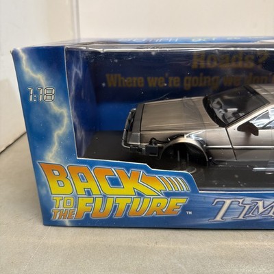 Sunstar Sun Star 1:18 Diecast Model Delorean Time Machine - SIlver