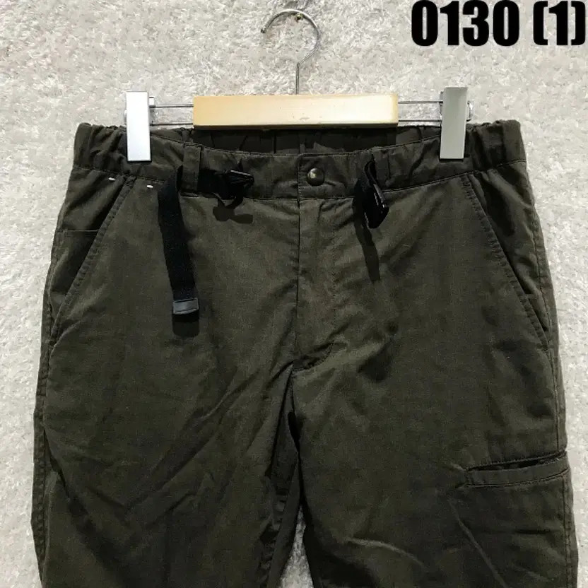 UNIQLO Khaki Belt Slacks S - Comfortable Casual Pants thumbnail 4