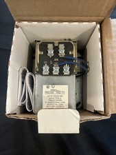 HONEYWELL R8239A1052 / R8239A1052 (BRAND NEW)