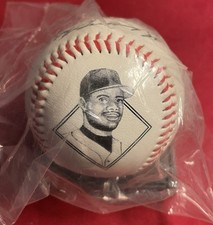 Vintage Ken Griffey Jr Commemorative Printed Signature Baseball Mariner W/ Stand