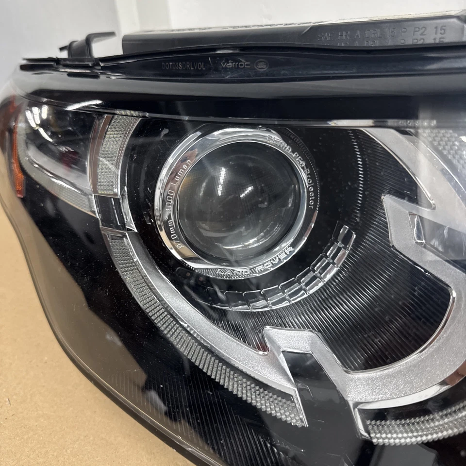 2018 Land Rover DISCOVERY 运动通行证右 HID XENON 头灯断标签 — 第 3/4 张图片