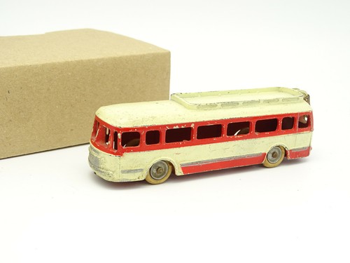 CIJ France 1/60 - Bus Car Renault Red - Picture 1 of 3