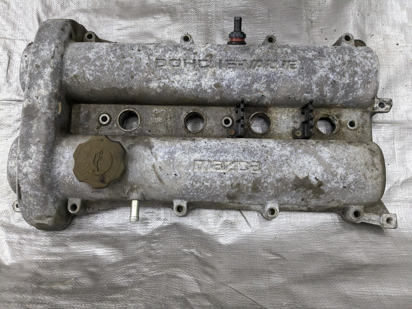 19901993 MAZDA MIATA VALVE COVER ROCKER ENGINE 1.6L NA6 90NA11V eBay