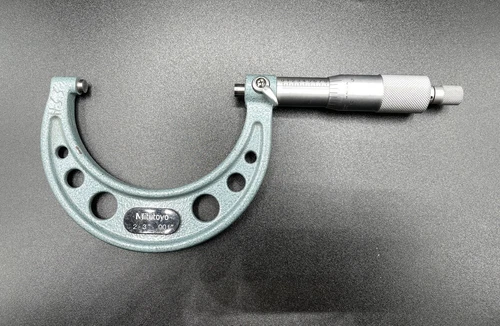 MITUTOYO  OUTSIDE  MICROMETER # 103 - 179 . . 2 - 3”    .001"..