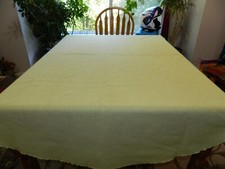 L-22 LOVELY SUNSHINE YELLOW OVAL LINEN TABLECLOTH 60 X 82 INCHES