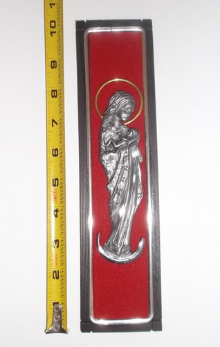 MADONNA AND CHILD Placa Relieve Peltre con Respaldo de Fieltro en Madera 10" x 2.5" - Imagen 3 de 9