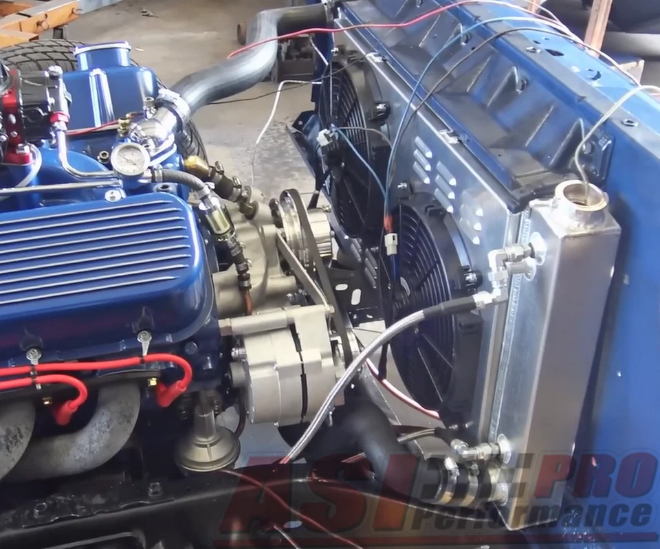 4-Row Radiator Shroud Fan Fit 67-1972 Chevy GMC C/K 69-72 Blazer 70-72 Jimmy Foto 2 de 4