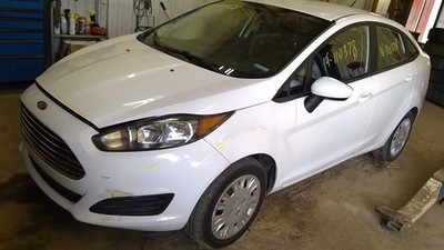 Passenger Right Headlight Black Trim Fits 14-19 FIESTA 10318371