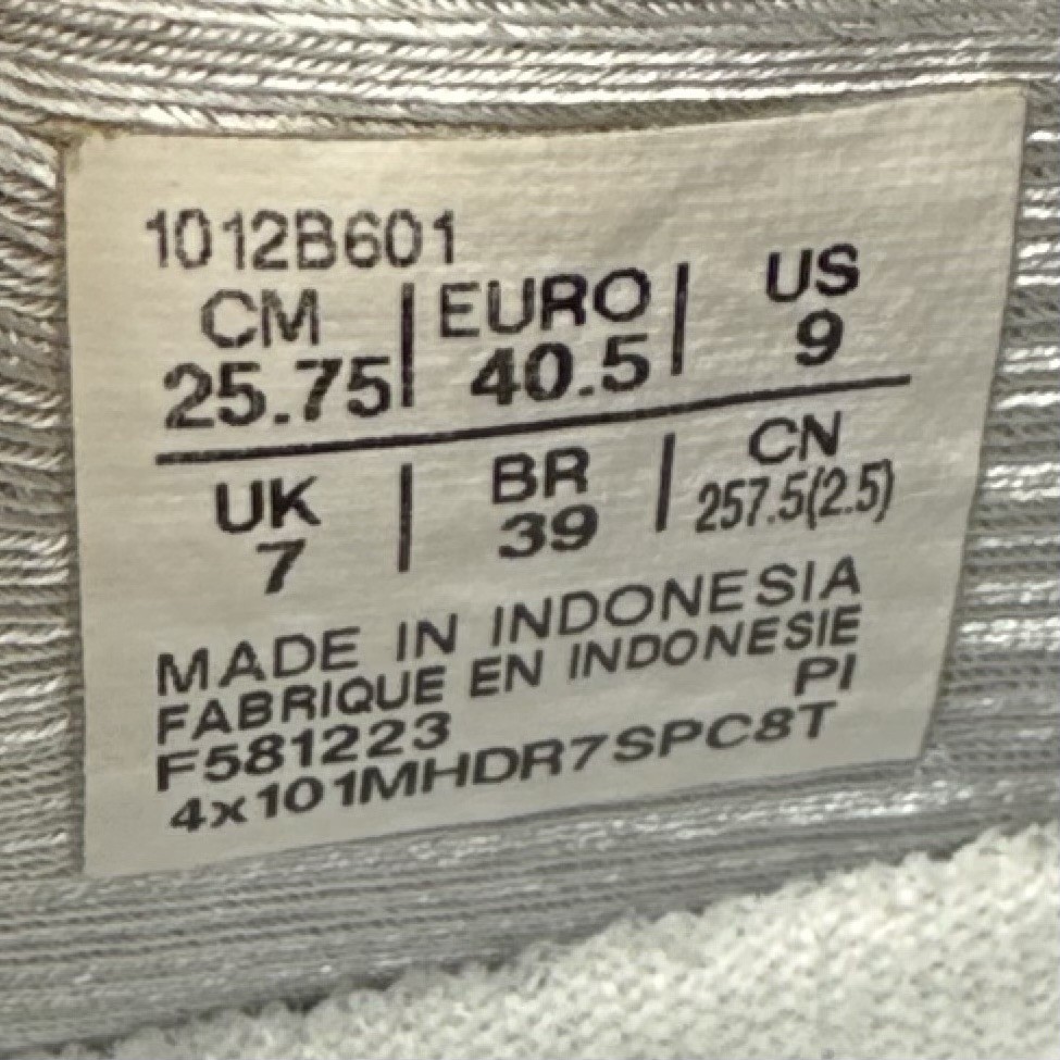 Asics Gel Nimbus 26 Womens Shoes Purple White Athletic Running Sneakers Size 9 thumbnail 22