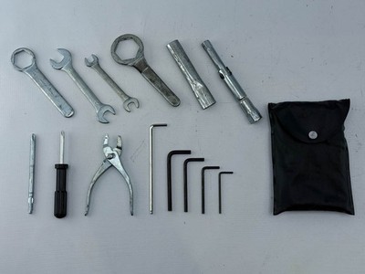 Suzuki GSXR750 K7 Werkzeuge Tools original as pictured (4) 07' 