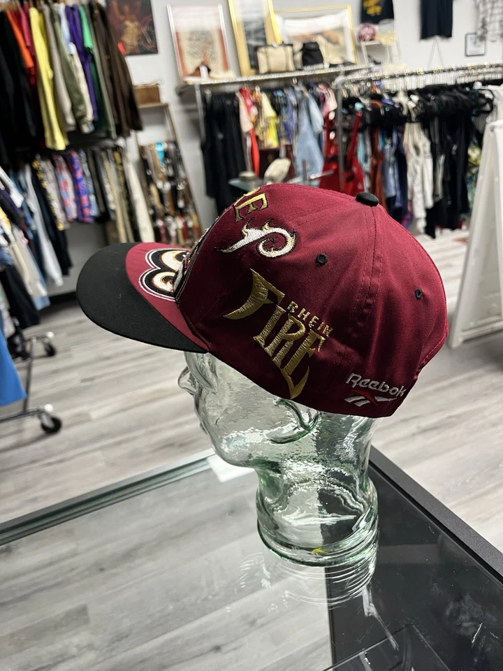 De colección Años 90 Reebok WFLA Rhein Fire Bordado Snapback Sombrero OSFA Foto 3 de 4