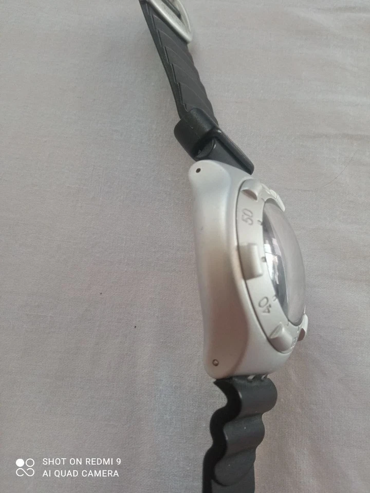 Reloj deportivo Swatch Vintage 1997 aluminio ironía buceo Foto 4 de 4