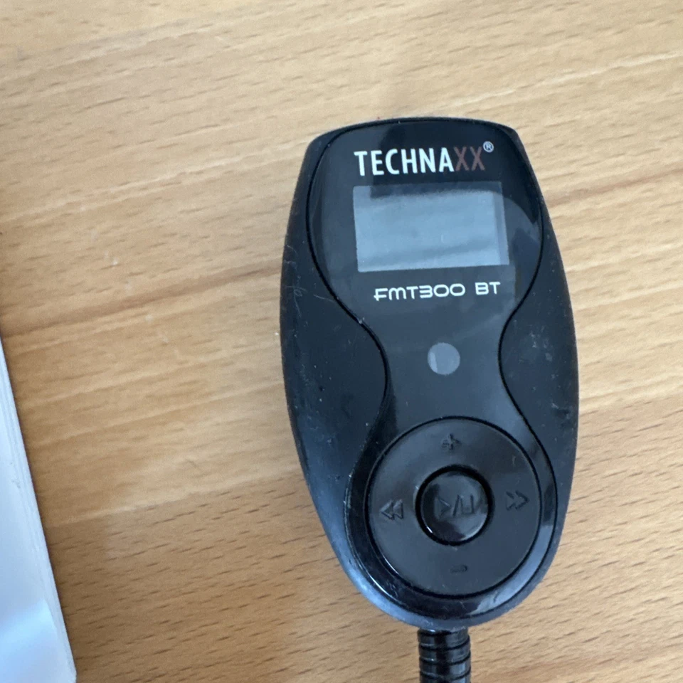 Technaxx FMT 300 BT FM Transmitter - Bild 3 von 3
