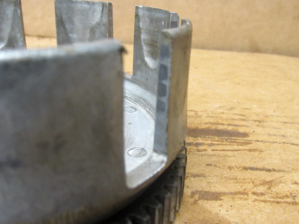 Cesta embrague HONDA 1982 CM250C CM 250 PERSONALIZADA 22100-KB4-670 Foto 2 de 4