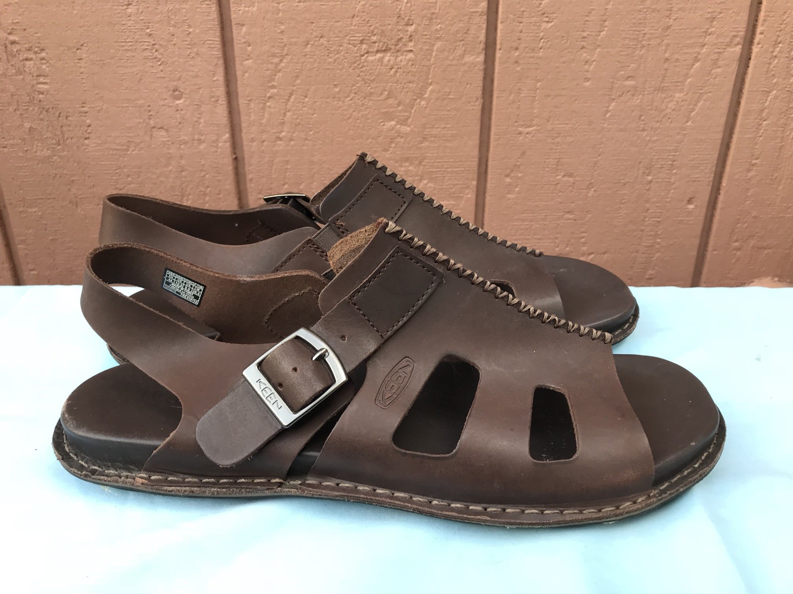 Raro usado en excelente estado Keen Para hombres Talla EE. UU. 10.5 Marrón Cuero Sandalia Zapato Puntera Abierta A5 Raro usado en excelente estado Keen Para hombres Talla EE. UU. 10.5 Marrón Cuero Sandalia Zapato Puntera Abierta A5