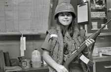Vietnam War Photo US Army Nurse with M1 Carbine in Field Hospital  / 1554