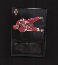 1999 Upper Deck SB-3 Steve Yzerman NHL Scrapbook
