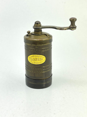 Vintage Sozen Ekstra Degirmen Tarihi Pepper Grinder Shaker Brass 3.5''Tx1.5''Diam