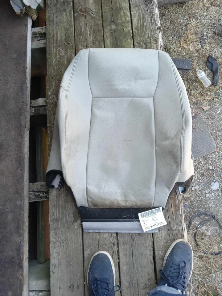 SAAB 9-3 06-11 Seat Cover 4D Fr LH , L02 L03 12763604 Beige Backrest Skin only - Image 2 of 4