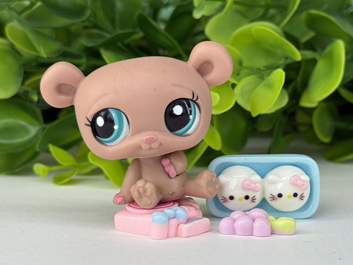 Littlest Pet Shop 2026 LPS Authentic Brown Tan Bear Blue Eyes
