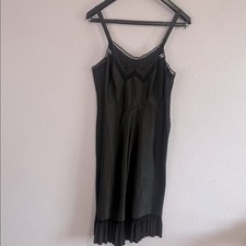 Vintage Barbizon Elegant Black Lace Trim Slip Dress Size Medium