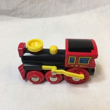 BRIO 33537 RARE Old Steam Engine - Works with Thomas Wooden Railway Vintage Red