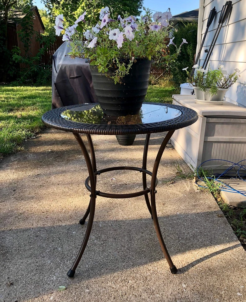 1" Round Slip-On Rubber Folding Metal Chair Leg Tip Replacement 4 Count - Image 3 of 4