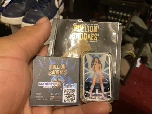 Bullion Baddies NEW 1oz Silver Bar Featuring Series 7 Mia Monroe. NAUGHTY
