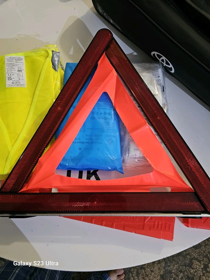 Toyota  Safety  Kits  - Image 2 of 4