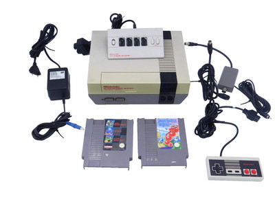 Nintendo Entertainment System NES Spielekonsole Konsole Controller 2 Spiele 3in1