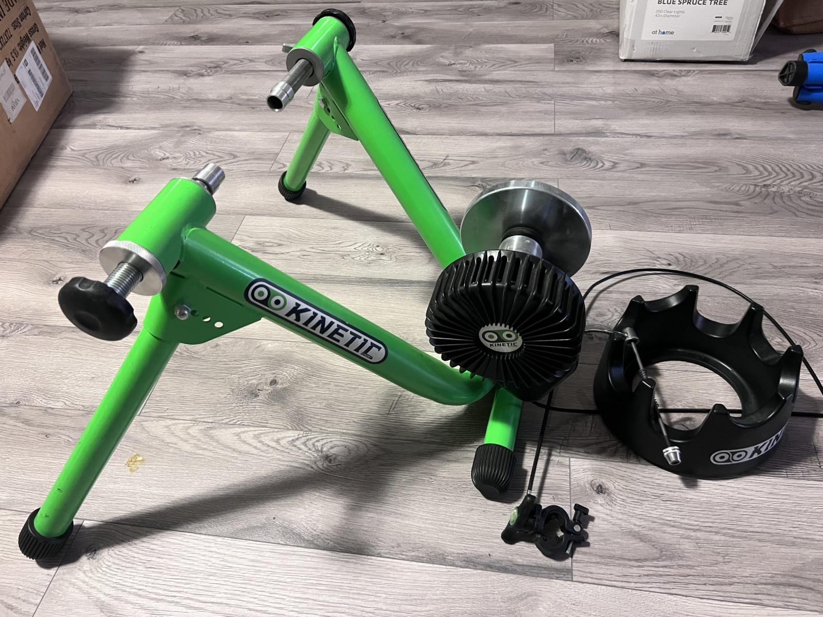 Kinetic Road Machine Fluid Bike Trainer &ndash; Excellent Condit
