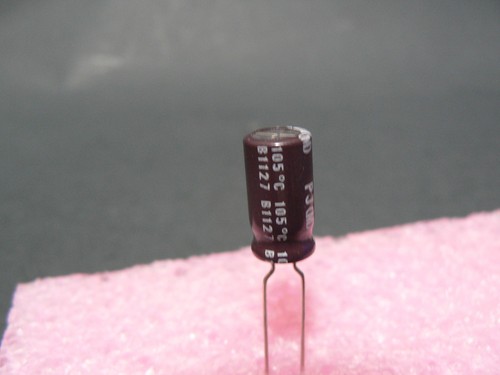 50 Pcs Nichicon PJ 270uf 16v 105c 20% Radial Electrolytic Capacitor UPJ1C271MPD1 - Picture 3 of 5