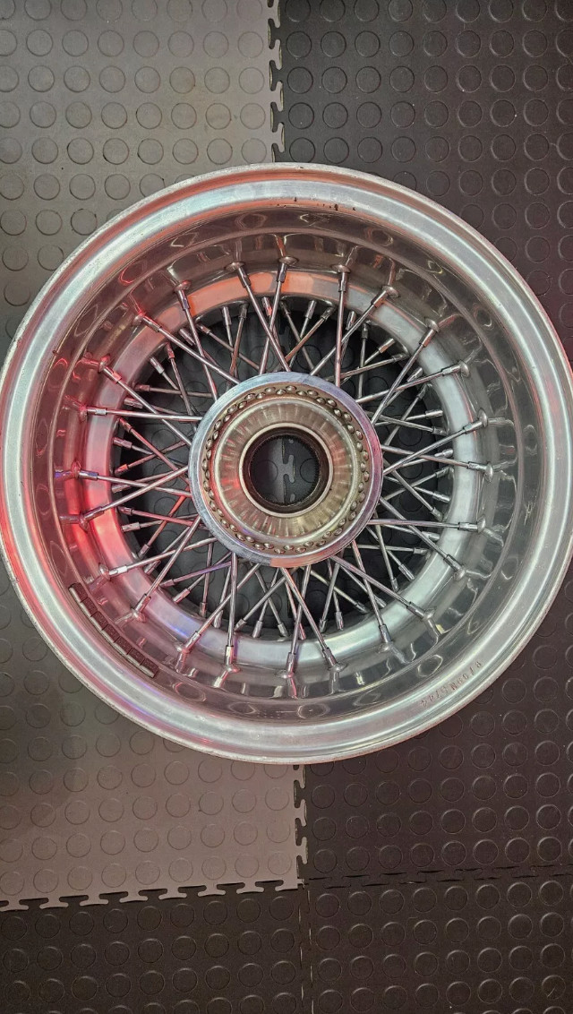 15 by 9 inch Borrani wheels for Ferrari Daytona (x2 hubs)