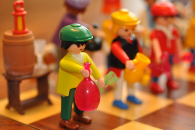 Jeu d'échecs playmobil - Série famille - Femmes à la maison/ 90,90