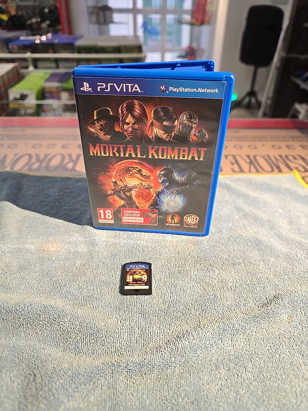 Mortal Kombat Ps Vita Pal FR Bon État 