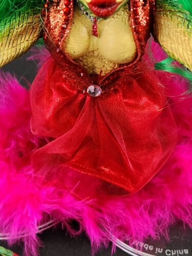 NECA Gremlins 2 - Ultimate Showgirl Red Dress Greta 7" Scale SDCC 2023 Exclusive - Bild 8 von 21