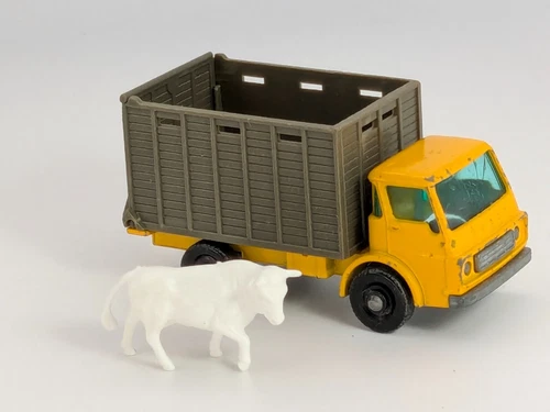 Vintage 1966 Lesney Matchbox 37 Yellow Dodge Cattle Truck