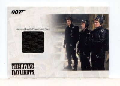 James Bond Mission Logs Bond's Parachute Pack Relic Prop Card JBR16 #079/700