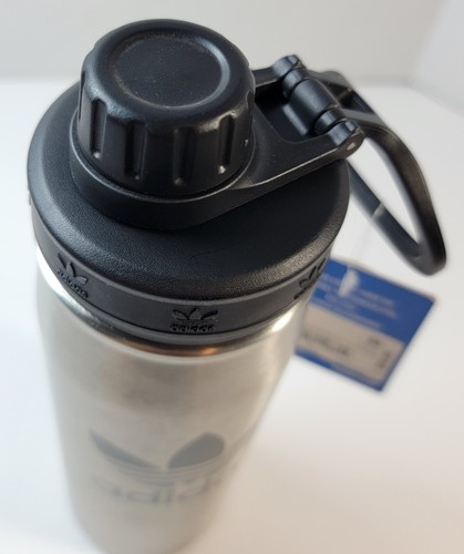 Botella de agua Adidas de acero inoxidable 18/8 negra 600 ml doble pared GA7368 - Imagen 8 de 10