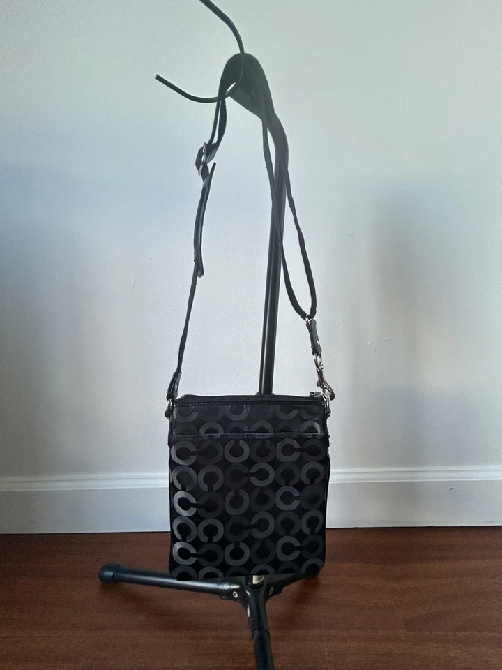 Bandolera Y2K COACH Madison Op Art negra gris Swingpack 43430 ¡Sin etiqueta colgante leer! Foto 2 de 4