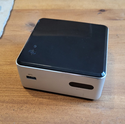 Intel NUC DN2820FYK | Intel Celeron N2830 | ohne RAM | ohne SSD | ohne Netzteil 