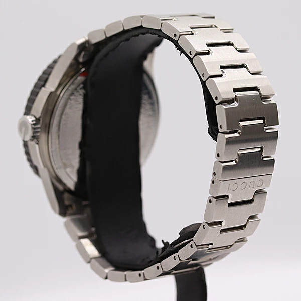 Excellent Condition Operational Box Included Gucc… - image 3