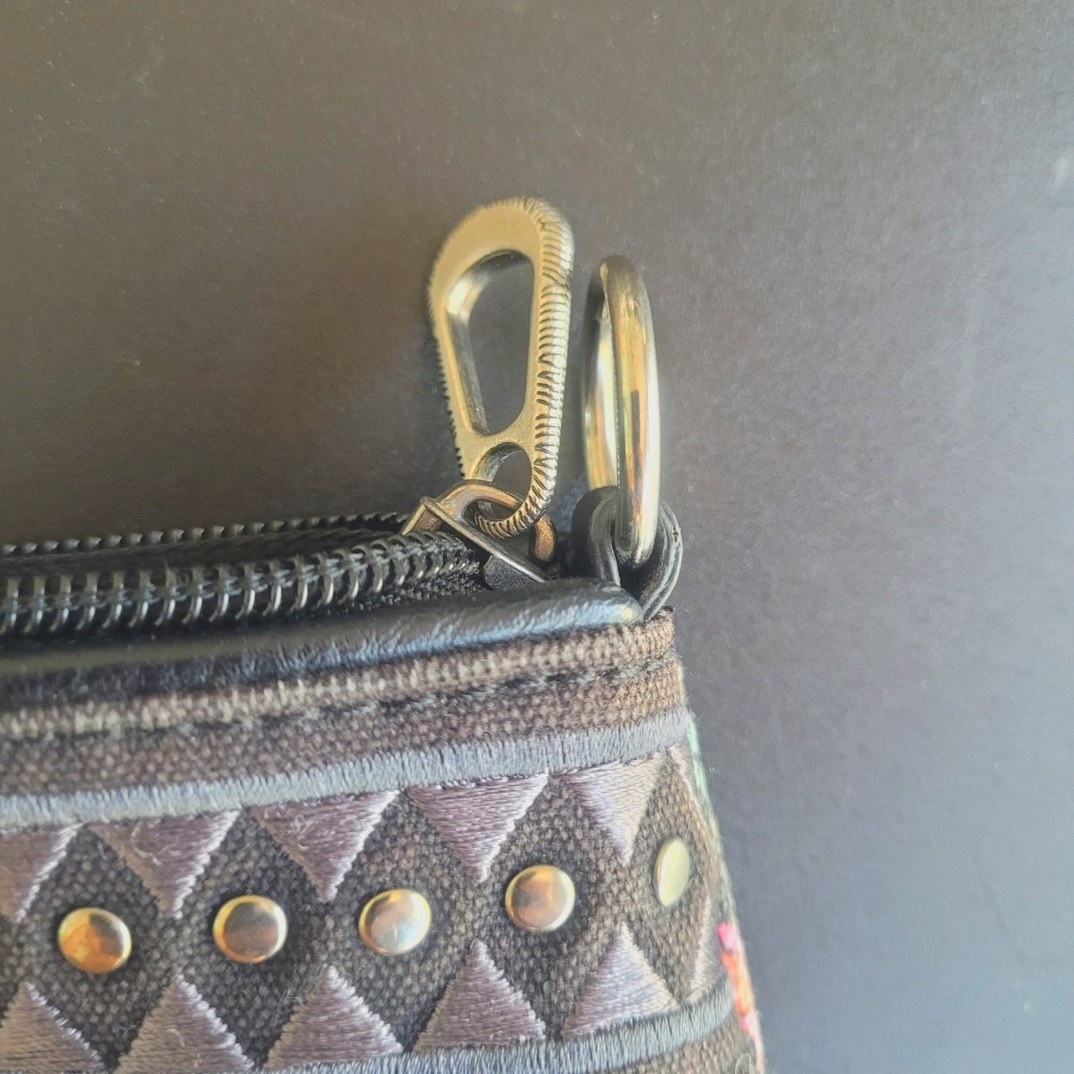 Sakroots Campus Mini Crossbody Shoulder Bag Missing Strap View 4