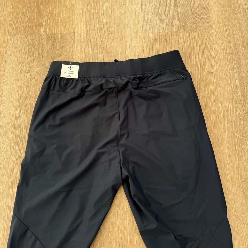 Kenneth Cole Active Tech Jogger Cremallera al Tobillo DWR Reflectante Azul Marino Oscuro Talla Grande Foto 4 de 4