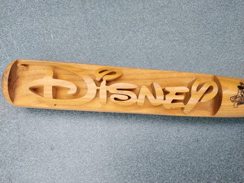 Rara mazza da baseball Disney Athletics legno intagliato logo 35" - Foto 2 di 9