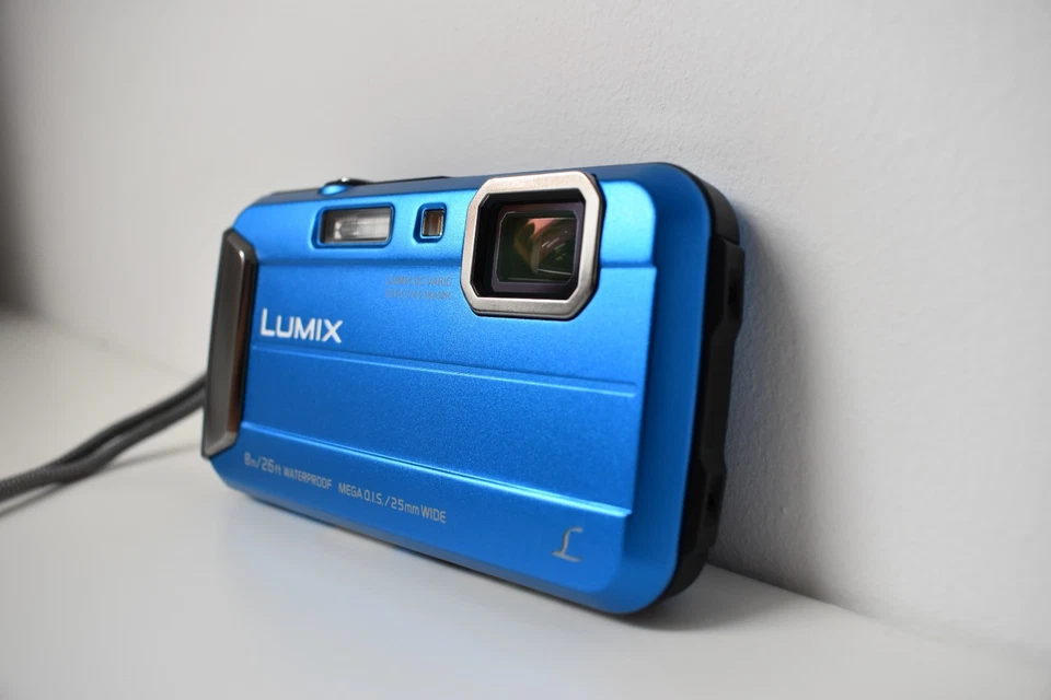 Panasonic Lumix DMC-FT30, photo 1 of 5