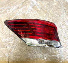 Feu arrière Toyota CROWN