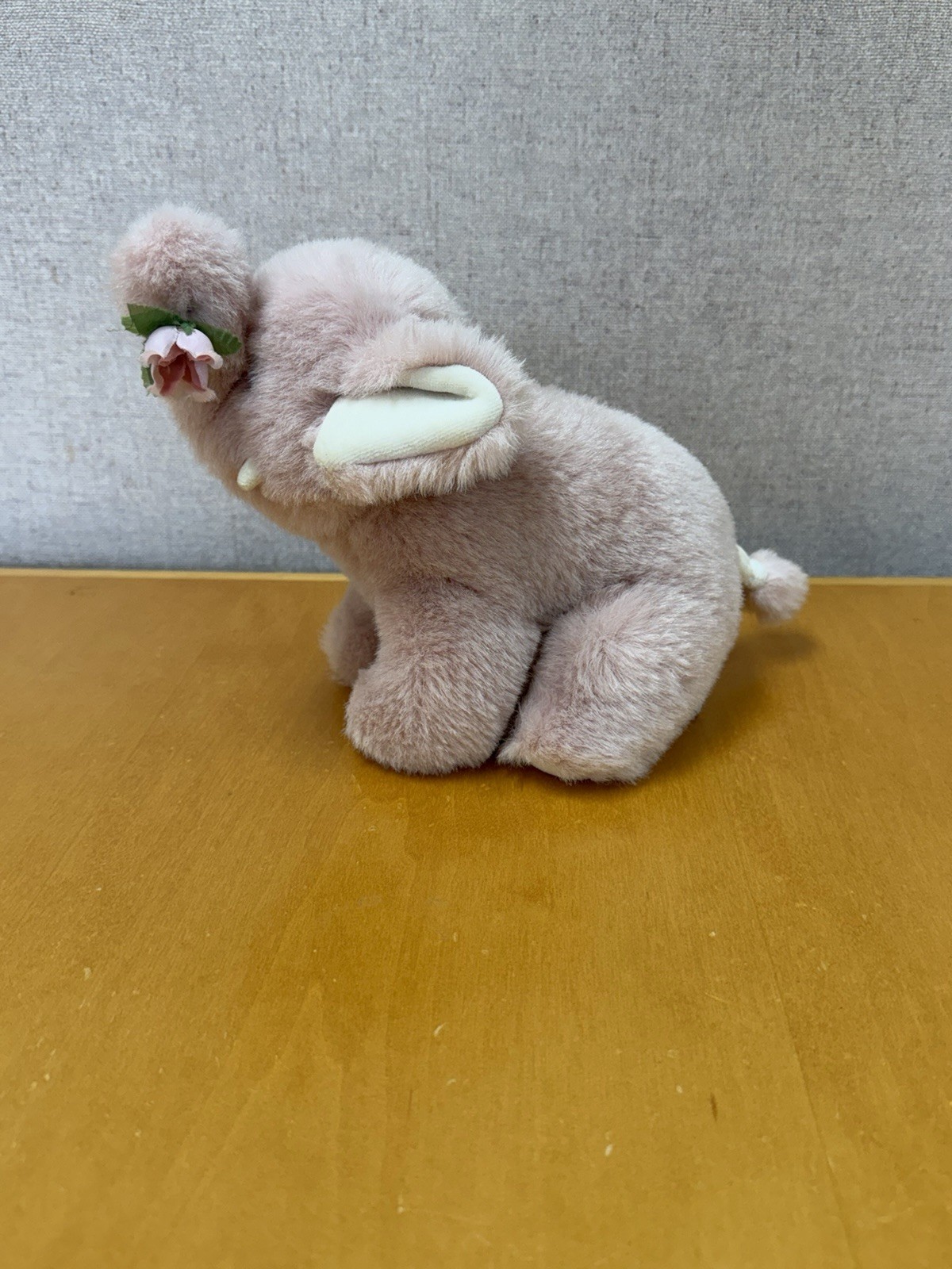 Vintage Gund Plush Elephant Holding Roses Light Pink Stuffed